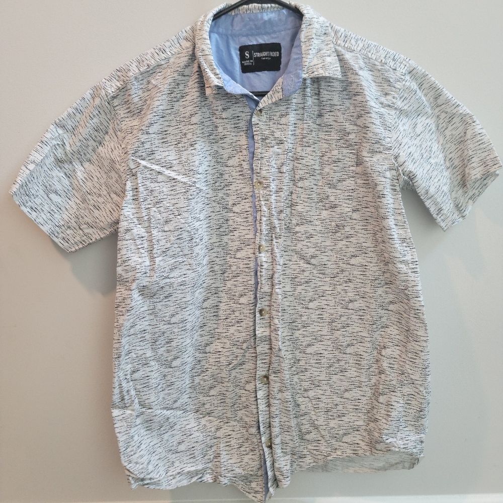 Straight Faded RN# 147061 Small 100% cotton dress shirt modern shirt